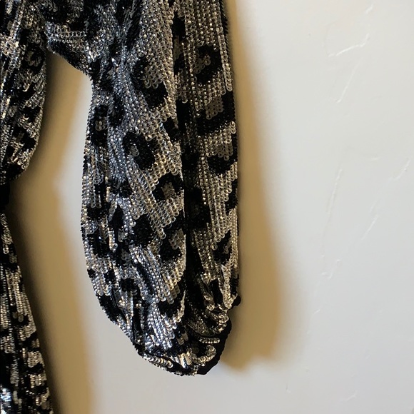 new🤩RETROFETE Gabrielle Robe Dress Silver Leopard - Picture 8 of 10